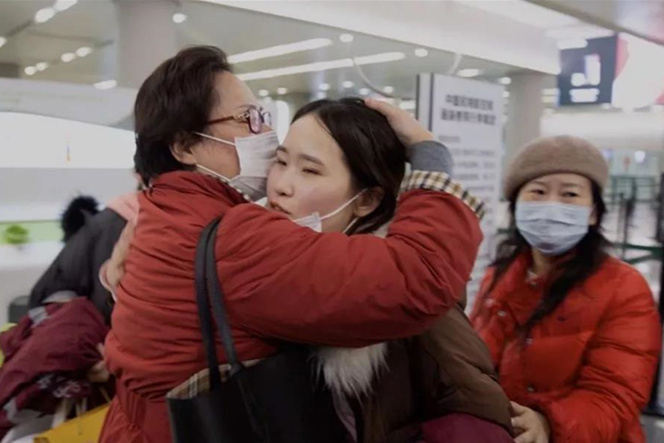 学校系统第一批21名医务人员除夕夜奔赴武汉：逆行英雄，勇者无惧！