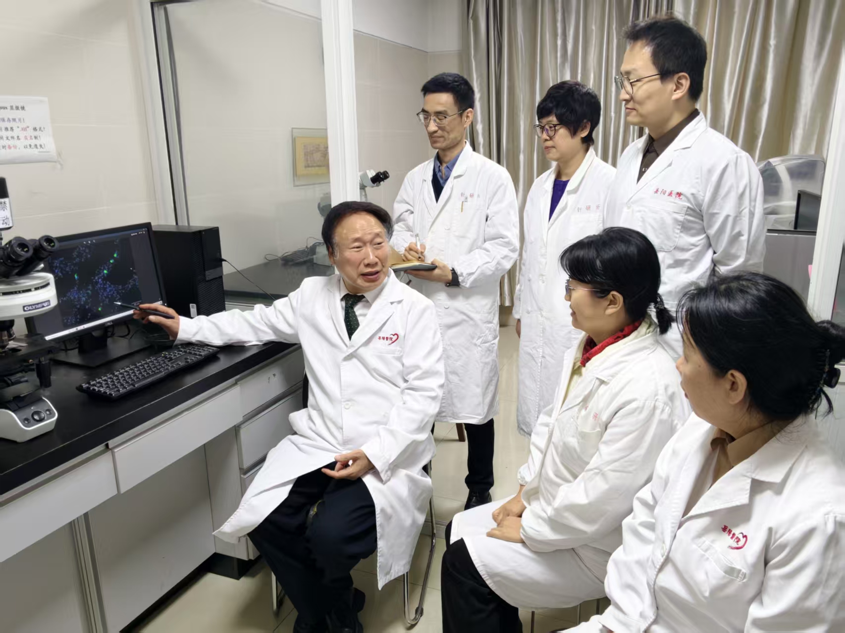 bat365官网吴焕淦教授团队荣获教育部科学研究优秀成果奖一等奖